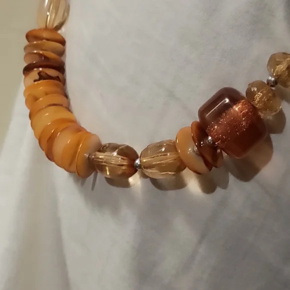 necklace - Picture 2 of 3